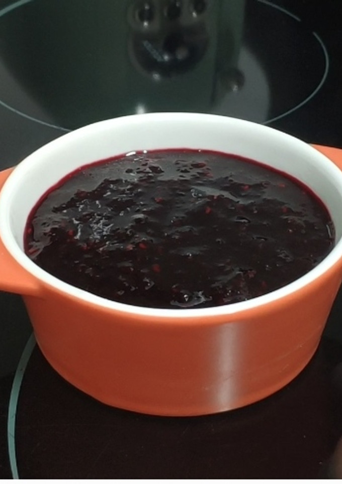 Una foto de Mermelada casera de frutos rojos!