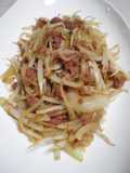 Easy Corned Beef Stir-Fry with Onions and Bean Sprouts