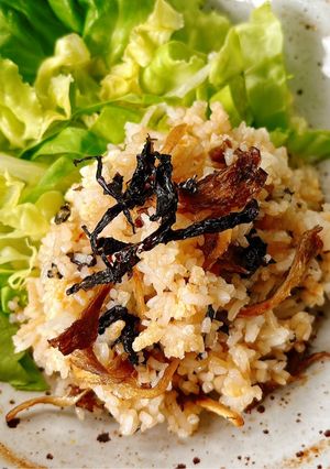 Hình của món Cơm Chiên Rong Biển.