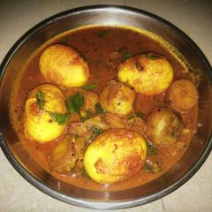 A picture of Egg Curry.