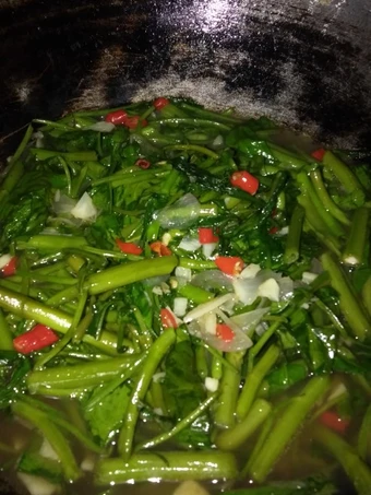 Cara Mudah Membikin Resep Cah kangkung saos tiram yang Lezat Anti Ribet, Lezat Sekali
