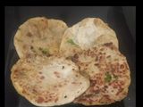 ચીઝ આલુ સ્ટફડ પરાઠા (Cheese Aloo Stuffed Paratha Recipe In Gujarati)