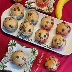 A picture of Banana and Chocolate Chip Muffins:.