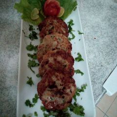 A picture of Chicken Chapli Kabab.