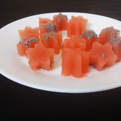 A picture of Watermelon agar agar.