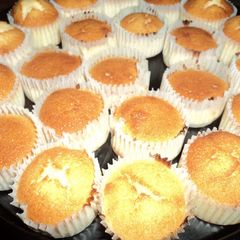 A picture of Mini Butter Cupcake.