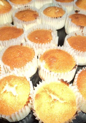 A picture of Mini Butter Cupcake.