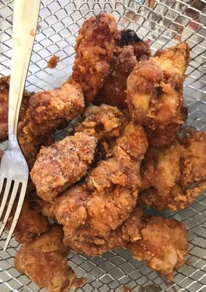 Una foto de Pollo Broaster casero y bajo en grasa KFC