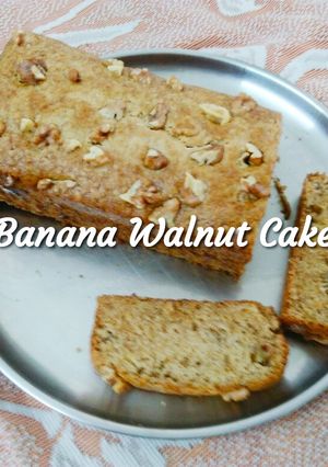 A picture of Eggless Banana Walnut Cake.