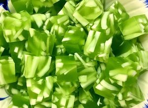 Hình của món Thạch lá dứa dừa non.