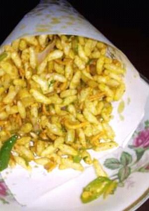 মুড়ি মাখা রেসিপির প্রধান ছবি