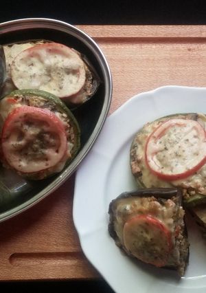 Una foto de Berenjenas y Zapallitos rellenos