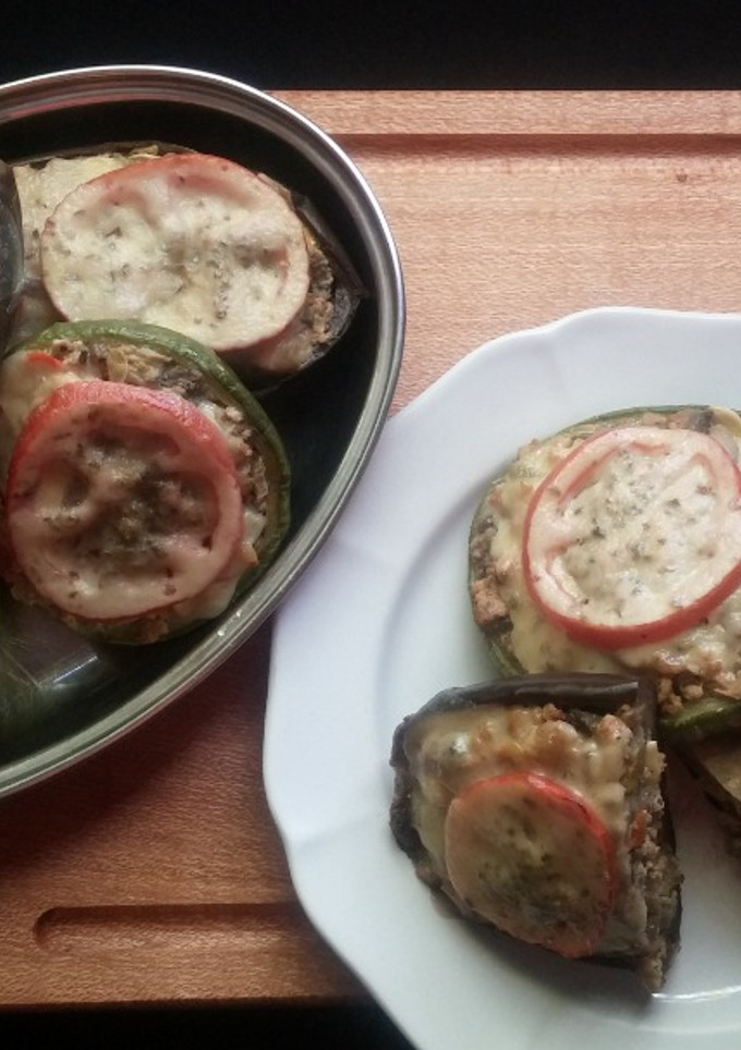 Una foto de Berenjenas y Zapallitos rellenos