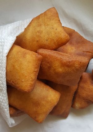 A picture of Mini Cinnamom Mandaza.