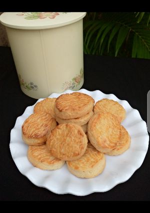 A picture of Orange cookies🍊.