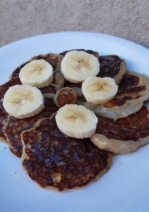 Una foto de Hot cakes de banana 🍌🍯🥞