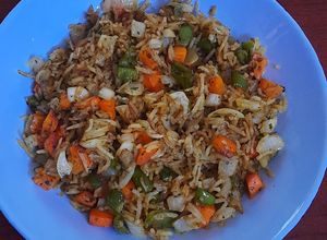 Foto principal de Arroz frito con verduras en freidora de aire Cosori LI401S 3.8L