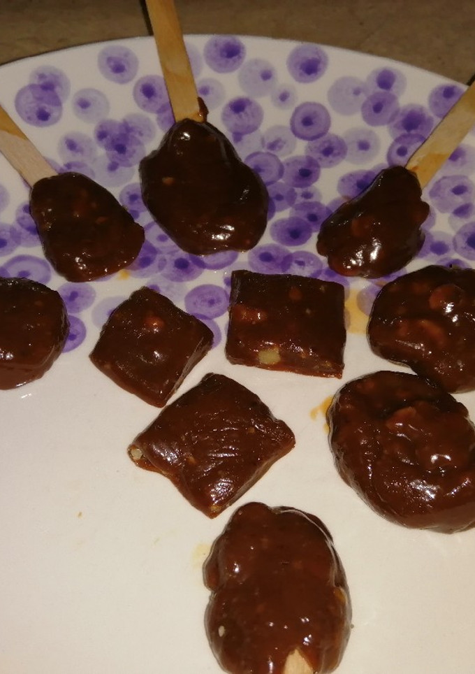 Una foto de Calugas y chupete de leche condensada de Ely (mi madre)