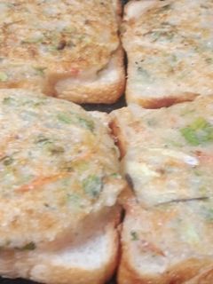 सूजी टोस्ट (Suji toast recipe in hindi) रेसिपी मुख्य फोटो