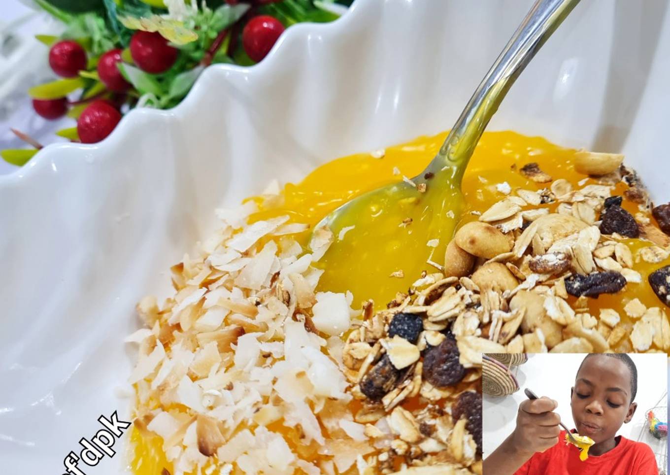 Custard with Granola,Coconut flakes