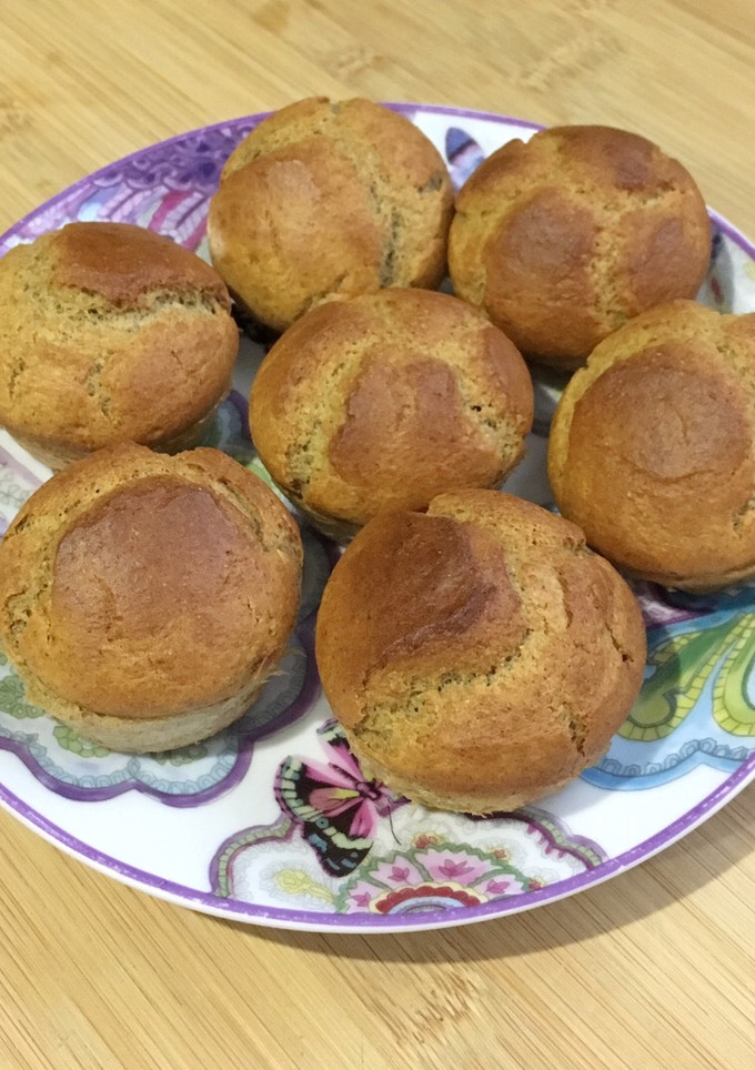 Una foto de Muffins integrales de plátano y canela