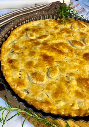 A picture of Makeshift Steak Pie.
