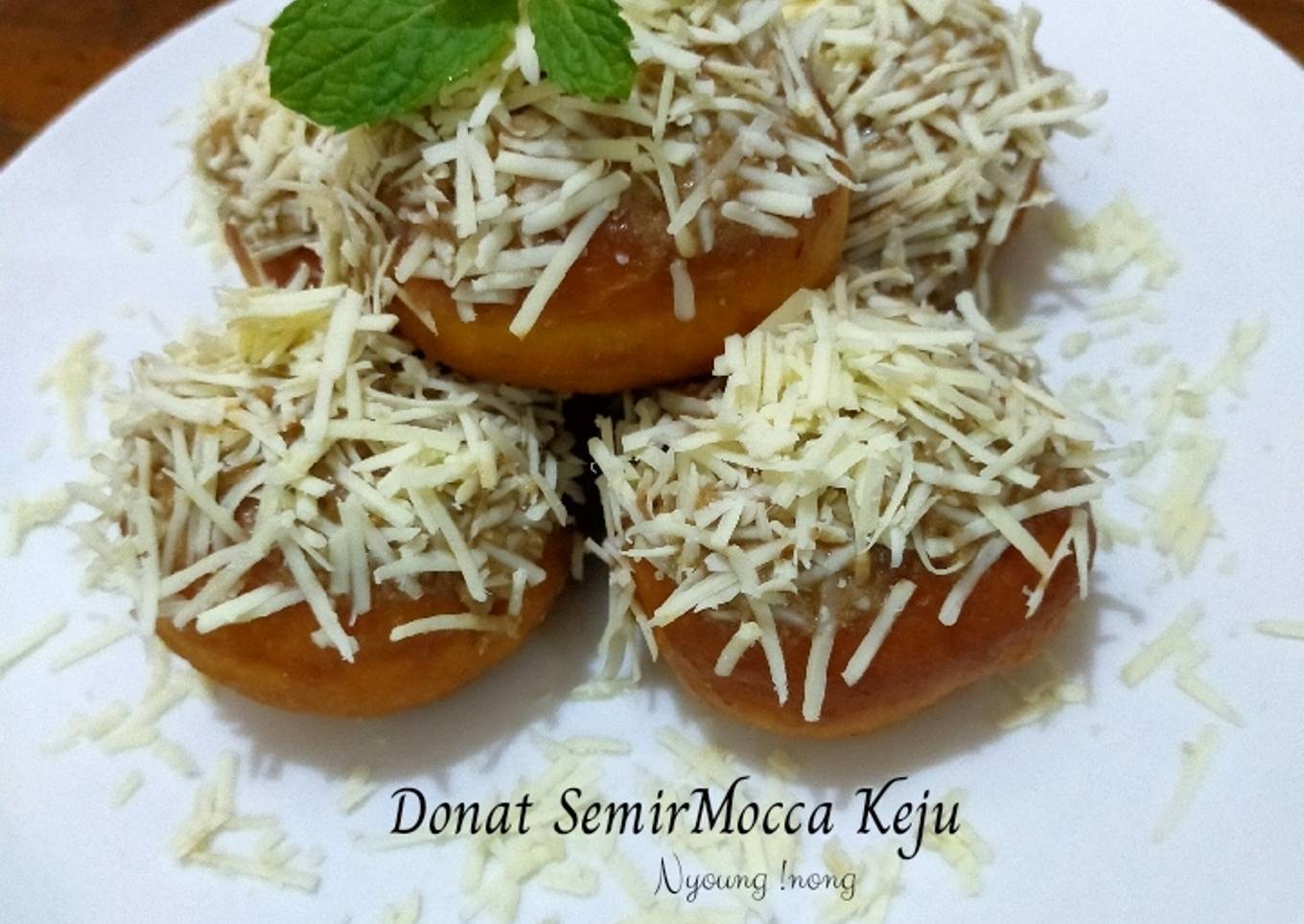 Donat Labu Semir Mocca Keju