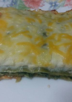 Una foto de Lasaña de espinacas con verduras