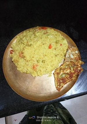 আতপ চালের খিচুড়ি(atap chaler khichdi recipe in Bengali) রেসিপির প্রধান ছবি