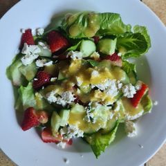 A picture of Strawberry, cucumber and feta salad.