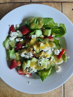 A picture of Strawberry, cucumber and feta salad.