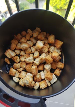 รูปของ Homemade Crouton (ขนมปังกรอบ)