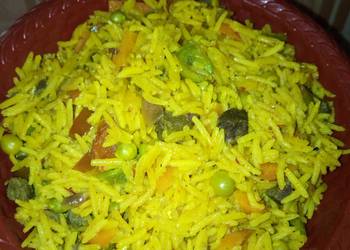 How To Make Recipe Classy yellow fried rice Delicious Steady