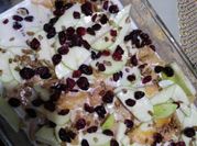 Una foto de postres con manzana en almibar