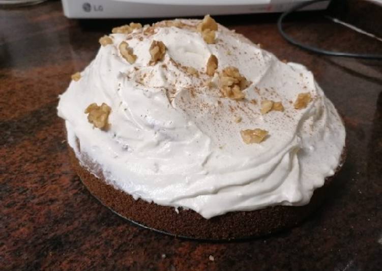 Bizcocho de zanahoria con crema de queso