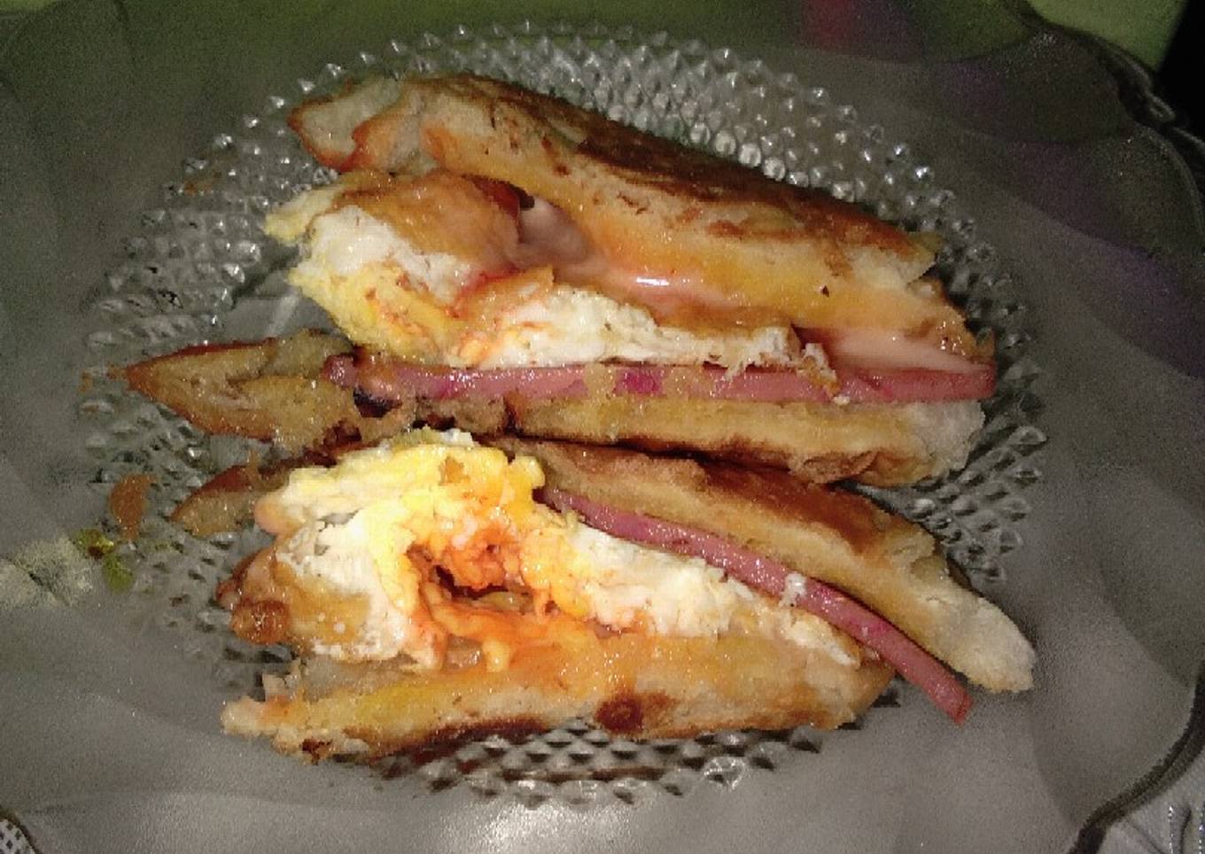 Roti telor dan danging beef