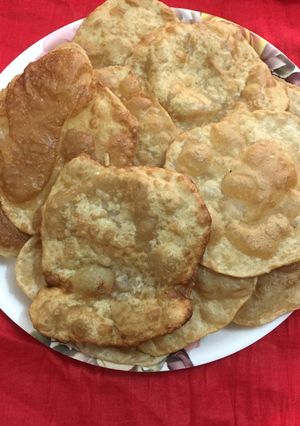 A picture of Milk poori.