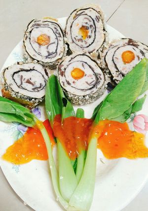 Hình của món Thịt bọc trứng muối chiên xù.