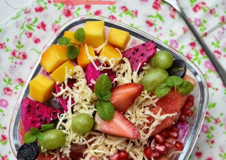 Creamy Fruits Salad