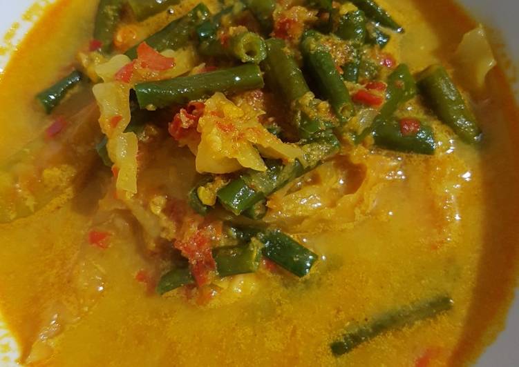 Gulai kacang panjang