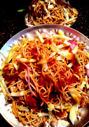 সেজোয়ান চাউ(Schezwan chow recipe in Bengali) রেসিপির প্রধান ছবি