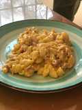 Macarrones con queso y panceta