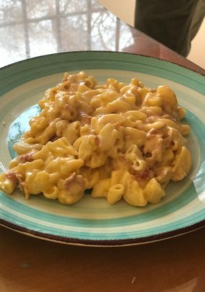 Una foto de Macarrones con queso y panceta