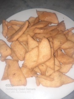 A picture of Namak paray.