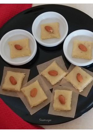 A picture of Almond & kaju burfi.
