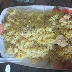 A picture of Chicken Yakhni pulao.