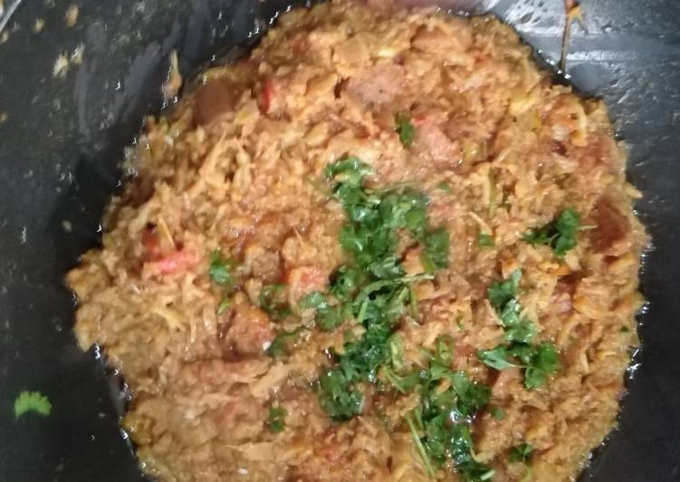 Step-by-Step Guide to Prepare Award-winning Phool Gobi, beh ki sabzi. (cauli flower and lotus root veg)