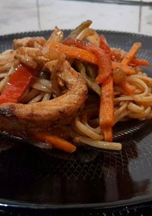 Una foto de Woks de fideos salteados