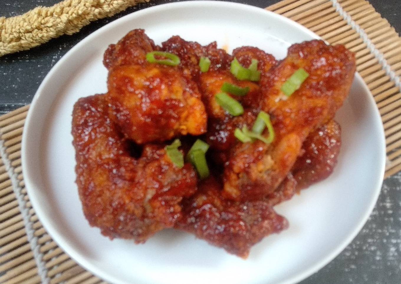 Dakgangjeong pedas