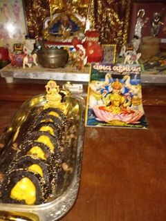 રોલ ડિલાઇટ(roll delight inLgujarati) રેસીપી મુખ્ય ફોટો